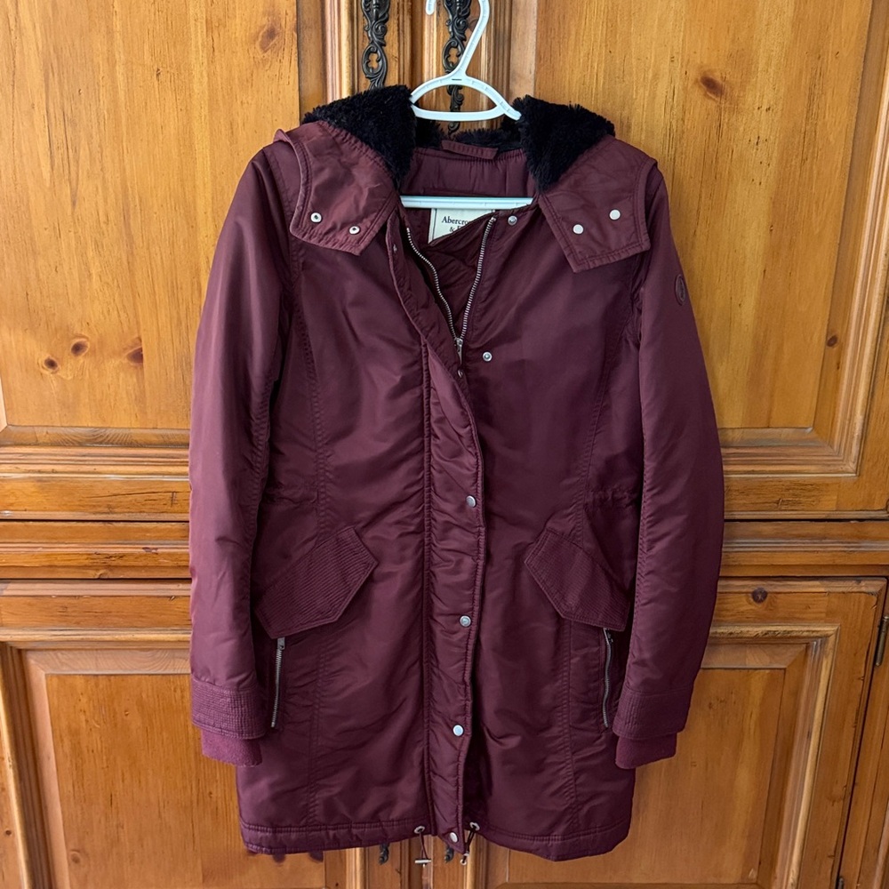Abercrombie & Fitch Burgundy Puffer Coat